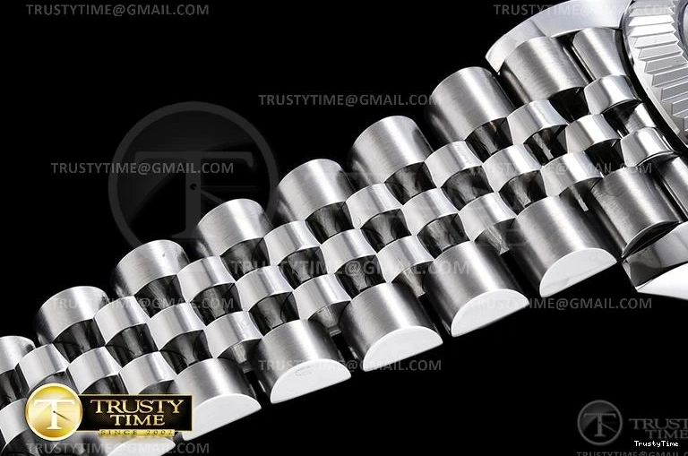 0110 DailyWear R2DJ0252E – DJ2 41mm Jub 635